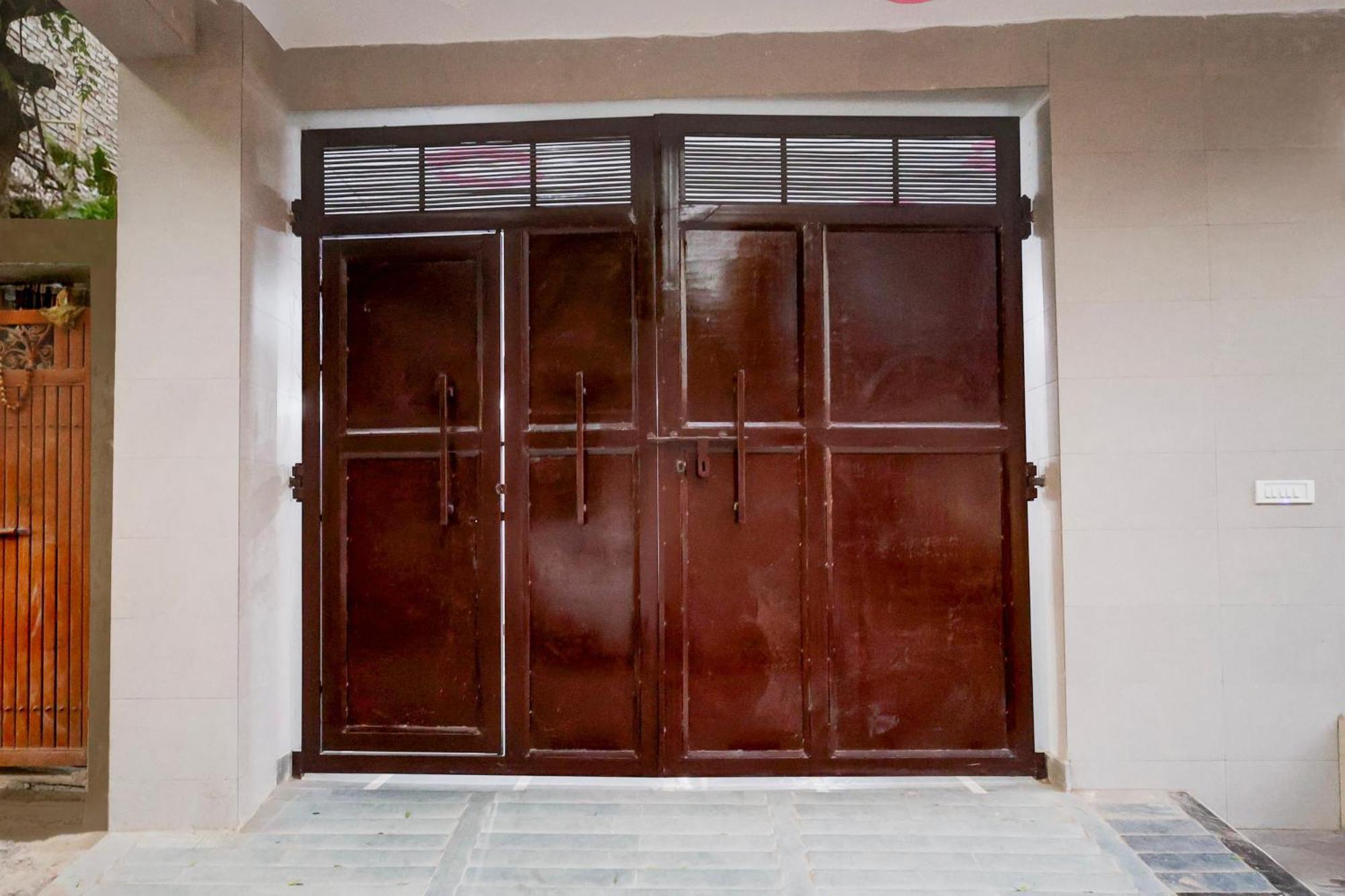 Hotel The Arrow Near Paschim Vihar 德里 外观 照片